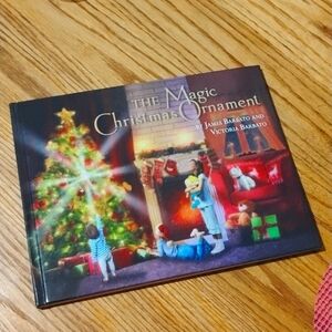 THE MAGIC CHRISTMAS ORNAMENT BOOK